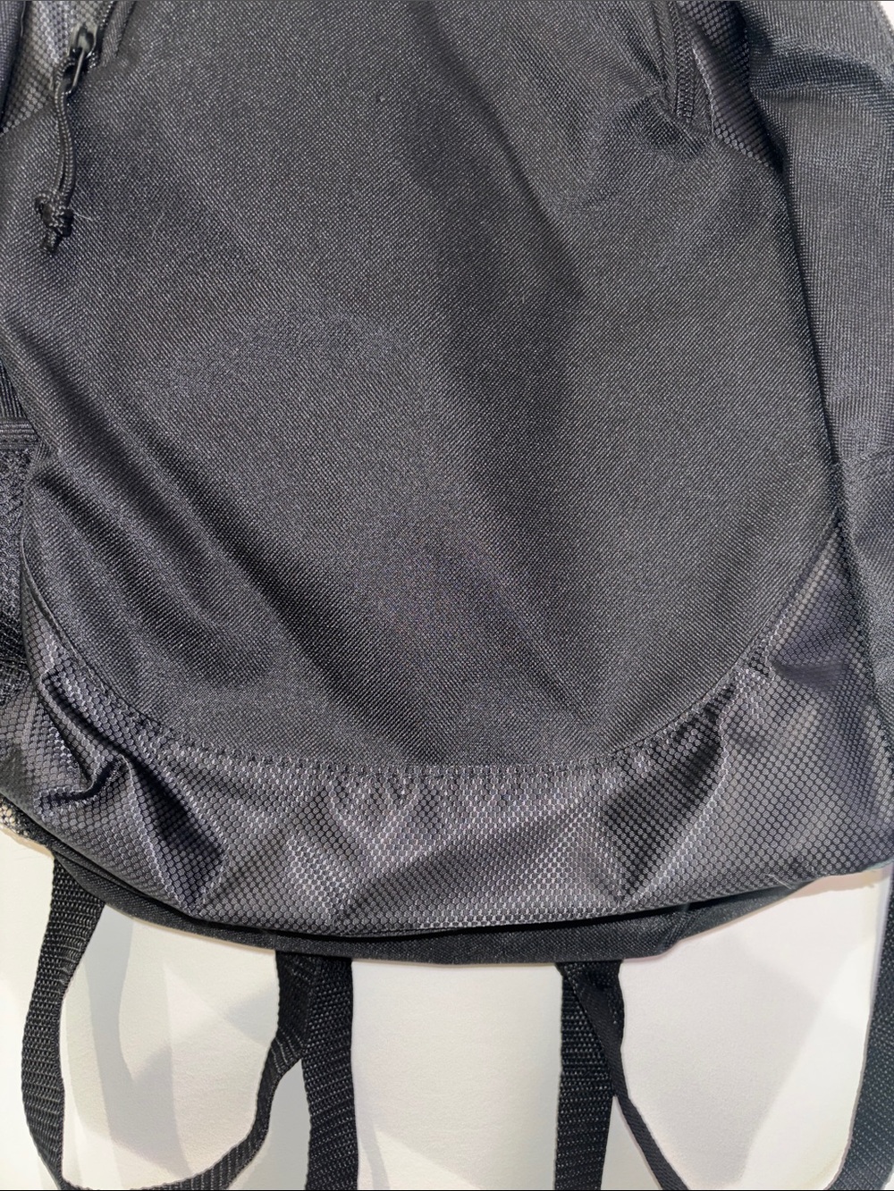 Backpack - Picture 3 of 7
